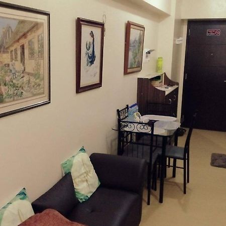 אילוילו Avida Atria Tower 1 Studio Type Condominium מראה חיצוני תמונה