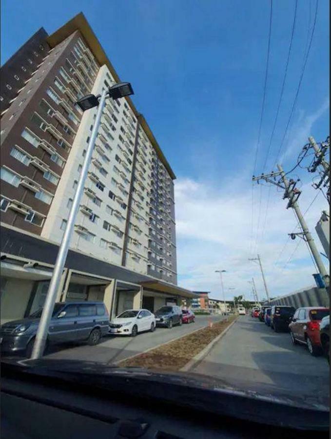אילוילו Avida Atria Tower 1 Studio Type Condominium מראה חיצוני תמונה
