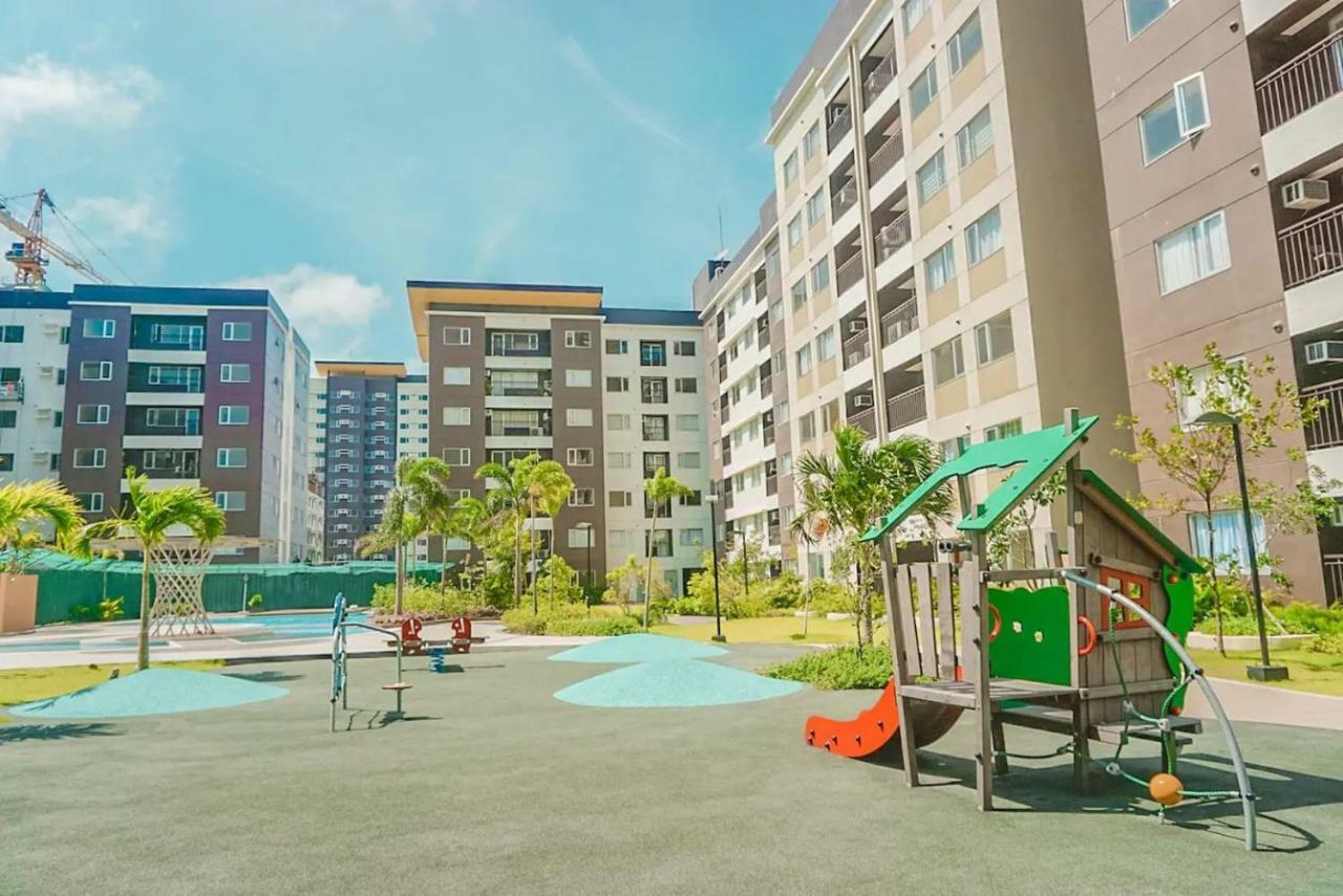 אילוילו Avida Atria Tower 1 Studio Type Condominium מראה חיצוני תמונה