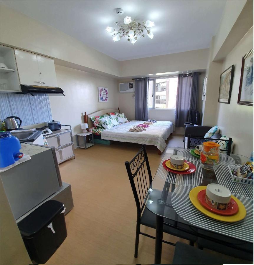 אילוילו Avida Atria Tower 1 Studio Type Condominium מראה חיצוני תמונה