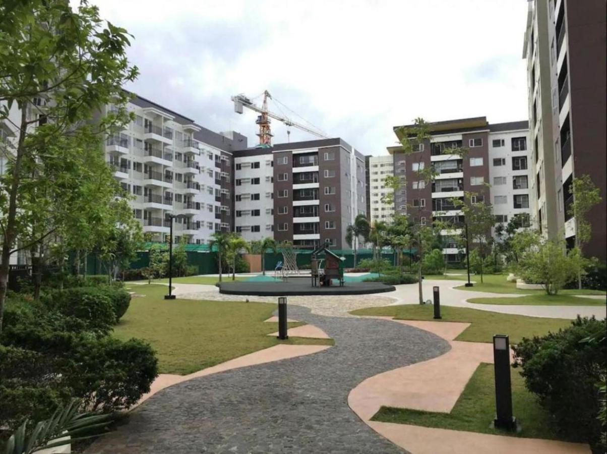 אילוילו Avida Atria Tower 1 Studio Type Condominium מראה חיצוני תמונה